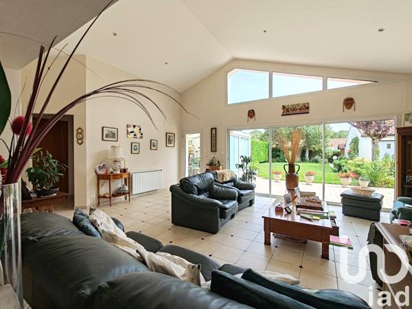 Maison à vendre 5 pièces 125 m² Saint-Hilaire-de-Riez