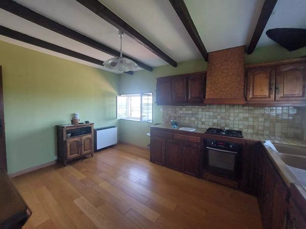 Mas authentique en pierre – 335 m² habitables – 1,7 ha – Vue imprenable sur les Cévennes