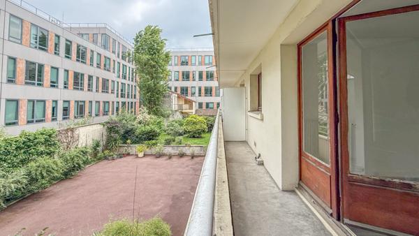 T1 de 34m² + balcon ? Calme sur cour ? Métro Robespierre