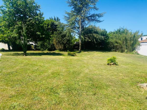 RARE A LA VENTE - TERRAIN D EXCEPTION DE 470 M2 AUX PORTES DE LA ROCHELLE !