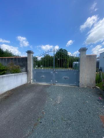 RARE A LA VENTE - TERRAIN D EXCEPTION DE 470 M2 AUX PORTES DE LA ROCHELLE !