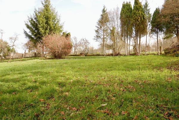 MAISON SUR 10,60 ARES DE TERRAIN