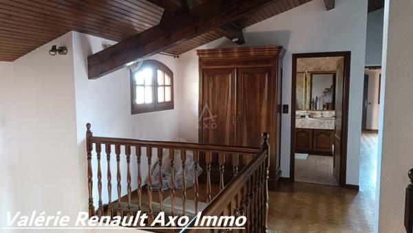 Belle maison d'architecte T6 Fenouillet centre