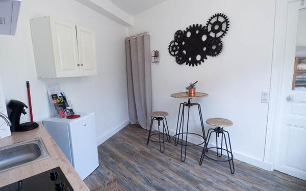 Immeuble à vendre    6 pièces • 60 m2 Reims