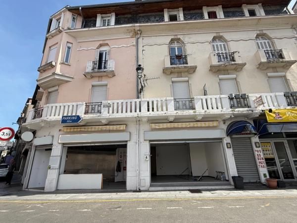 Local commercial sur axe passant