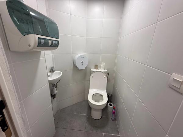 Local commercial sur axe passant