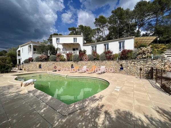 Maison à vendre 11 pièces de 240 m²