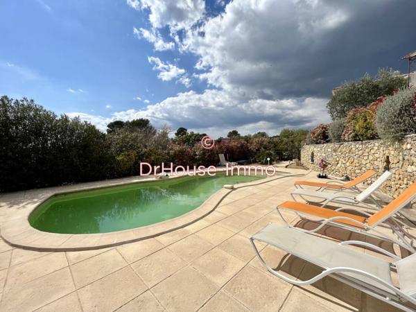 Maison à vendre 11 pièces de 240 m²