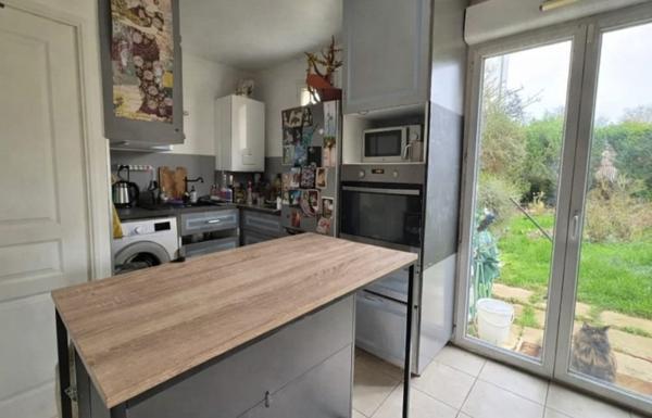 Appartement à vendre |                                       Bron |                                        3 pièces  |  60 m²