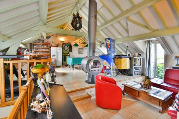 À découvrir – Ensemble immobilier avec atelier automobile et maison de 170 m²