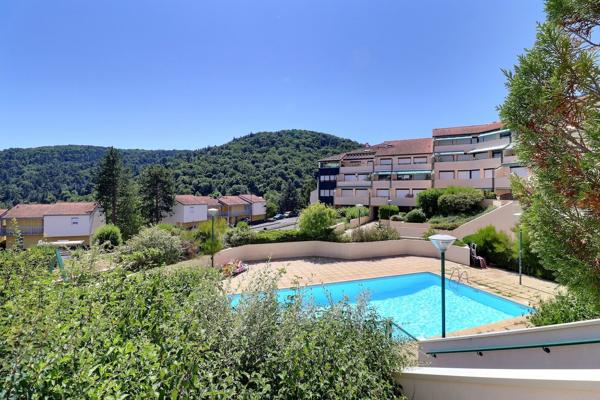 HAUTS DE CHAMALIERES -T4 DANS RESIDENCE AVEC PISCINE