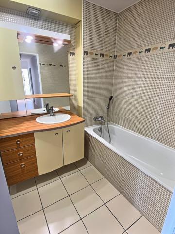 HAUTS DE CHAMALIERES -T4 DANS RESIDENCE AVEC PISCINE