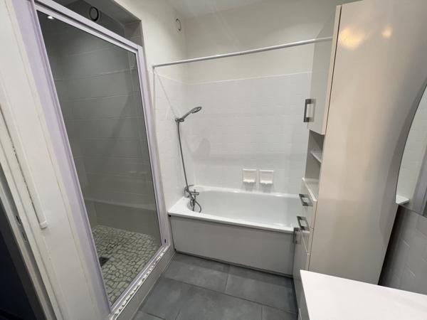 Appartement à louer 788 € CC Angoulême 4 p 96 m² DPE C
