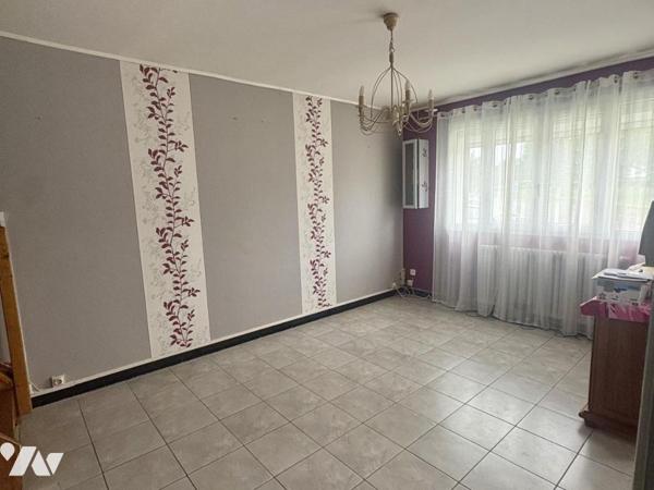Maison à usage d'habitation 