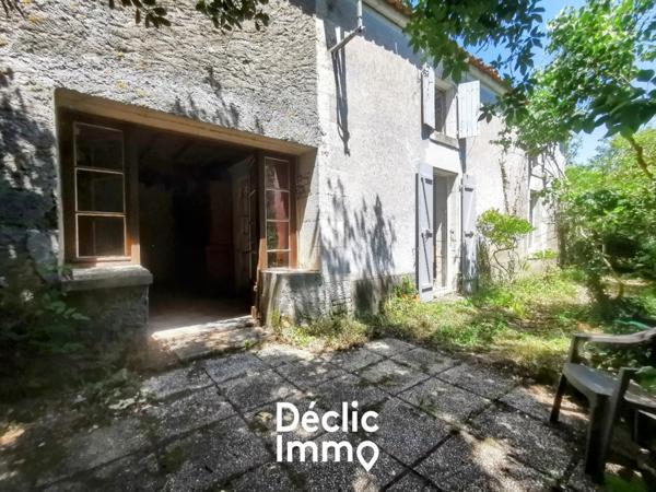 Vente maison à rénover Maillezais, 117m² 2500m² 4 pièces 115 500€