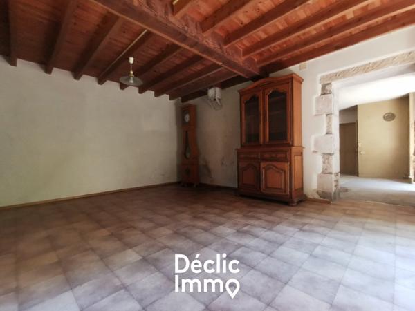 Vente maison à rénover Maillezais, 117m² 2500m² 4 pièces 115 500€