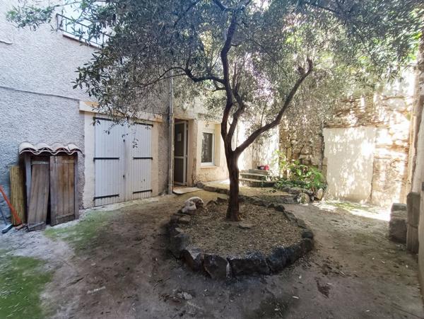 Immeuble de rapport 1274m2 en plein centre de Narbonne