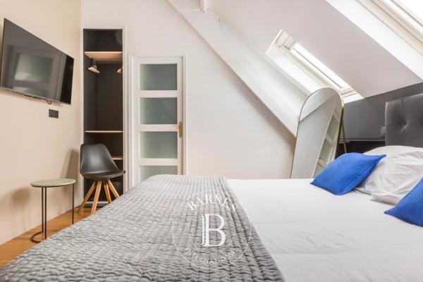 Lille, Maison  361 m² à vendre