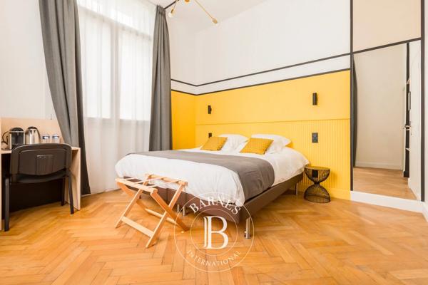 Lille, Maison  361 m² à vendre