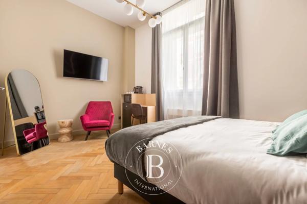 Lille, Maison  361 m² à vendre