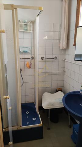 Châteaurenard (13160) Maison familiale - 4 à 5 chambres - 2 Garages - Atelier - buanderie - Proximité commerces et école