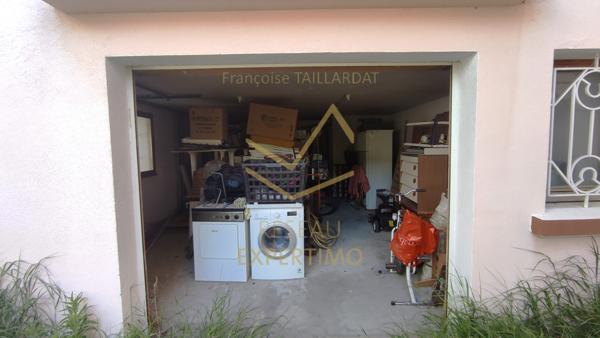 Châteaurenard (13160) Maison familiale - 4 à 5 chambres - 2 Garages - Atelier - buanderie - Proximité commerces et école