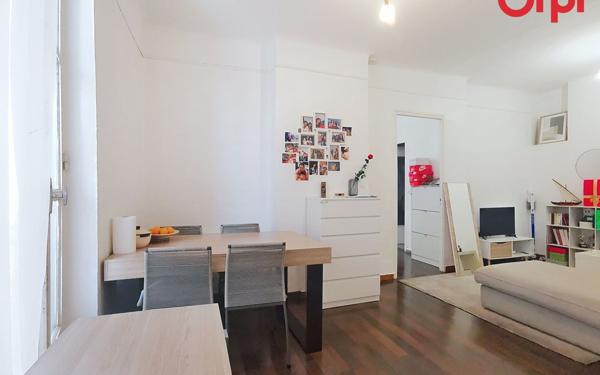 Appartement à vendre    2 pièces • 49,28 m2 Toulon