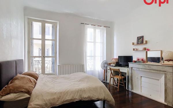 Appartement à vendre    2 pièces • 49,28 m2 Toulon
