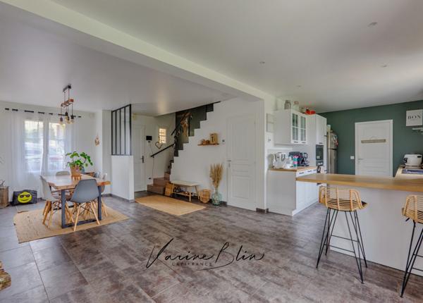 Maison contemporaine à vendre 8 pièces Grisy les Platres