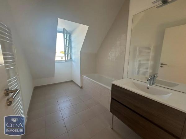 Appartement à louer 3 pièces 59.73m² Seclin (59113)