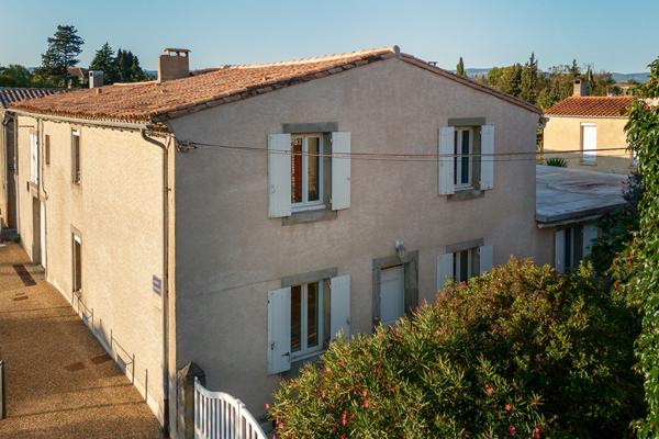 CARCASSONNE – VILLEGAILHENC Maison T6 325m² (179m²) avec cour, patio, terrasse 2 vastes garages