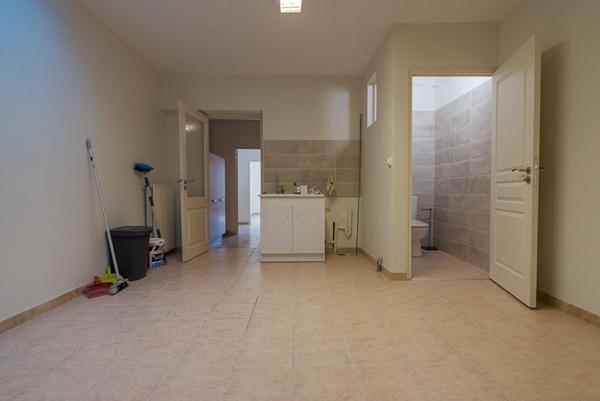 CARCASSONNE – VILLEGAILHENC Maison T6 325m² (179m²) avec cour, patio, terrasse 2 vastes garages