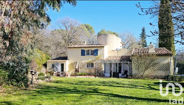 Maison à vendre 7 pièces 212 m² Garéoult