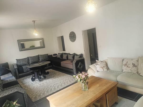 Grande maison familiale complétement rénovée avec un studio indépendant