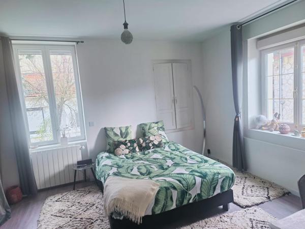 Grande maison familiale complétement rénovée avec un studio indépendant