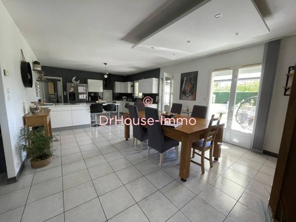 Maison à vendre 9 pièces de 224 m²