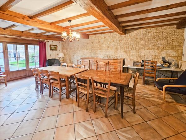 Corps de ferme à Taillette – Idéal projet de gîte ou gîte équestre 