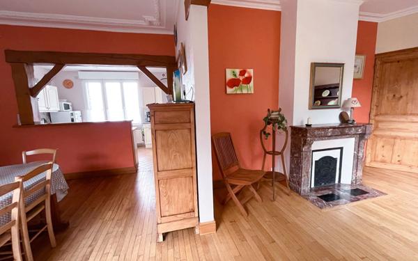 Maison à vendre    8 pièces • 272 m2 Montdidier