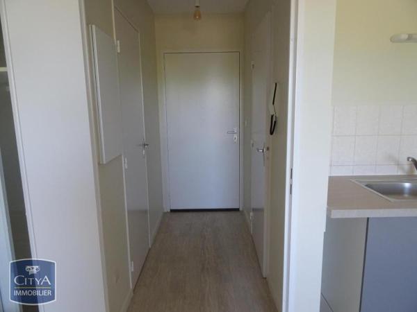 Appartement à louer 1 pièce 22.39m² Saint-Avertin (37550)