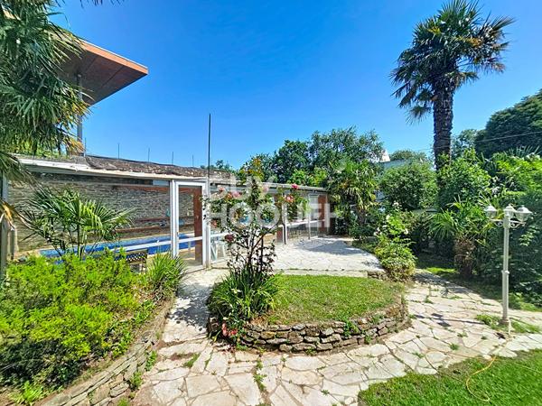 A vendre Maison de ville +250m² sur parc arboré à  BREST