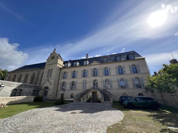 SENLIS - COEUR DE VILLE