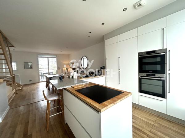 Maison familiale avec jardin et grand garage ? Nantes