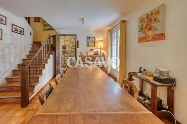 Vente Maison 8 pièces de 216m² - 13300 Salon-de-Provence