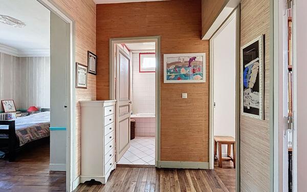 Maison à vendre    5 pièces •  Suresnes