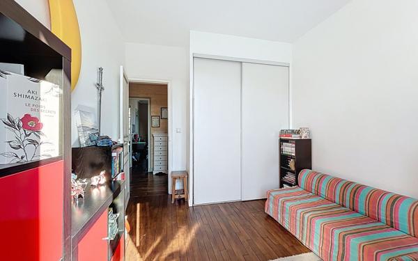 Maison à vendre    5 pièces •  Suresnes