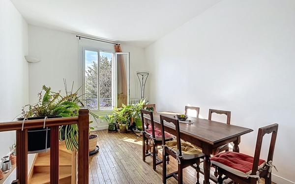 Maison à vendre    5 pièces •  Suresnes