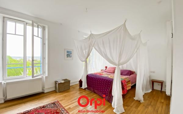 Maison à vendre    7 pièces • 152 m2 Montluçon