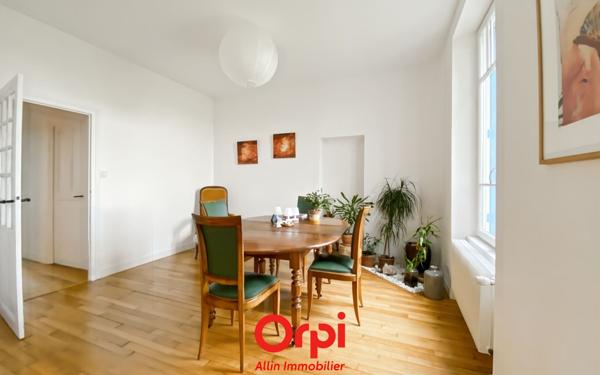 Maison à vendre    7 pièces • 152 m2 Montluçon