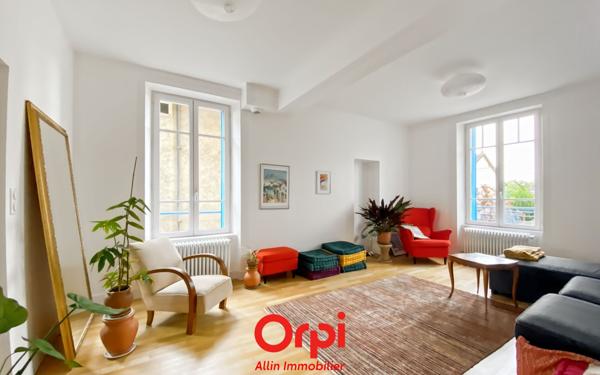 Maison à vendre    7 pièces • 152 m2 Montluçon