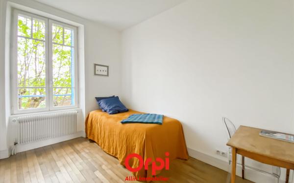 Maison à vendre    7 pièces • 152 m2 Montluçon